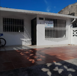 CASA EN ARRIENDO EN URB. LUIS ANTONIO