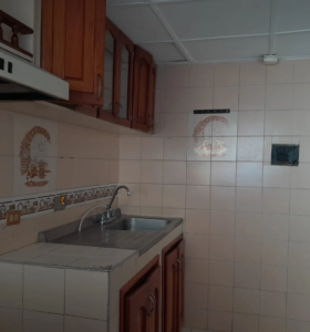 CASA EN ARRIENDO EN URB. LUIS ANTONIO