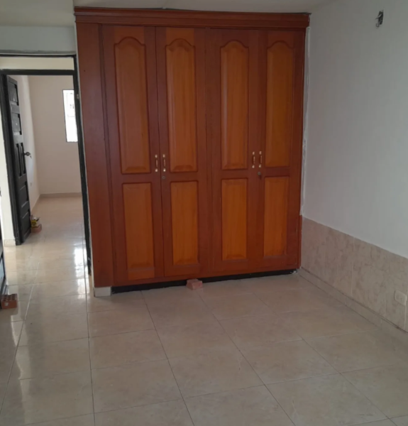 CASA EN ARRIENDO EN URB. LUIS ANTONIO