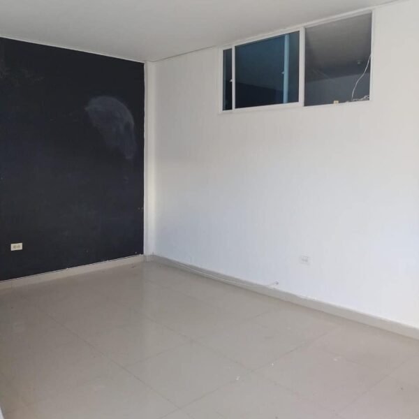 LOCAL EN ARRIENDO EN BARRIO ARRIBA