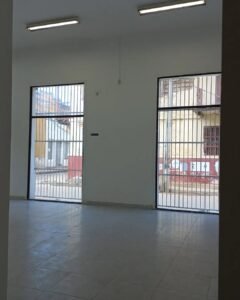 LOCAL COMERCIAL EN ARRIENDO EN EL CENTRO