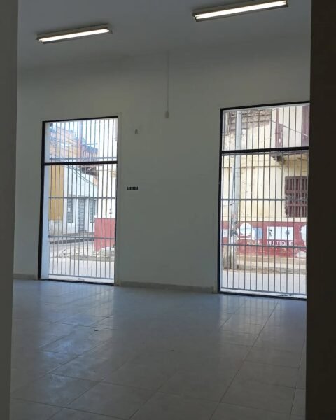 LOCAL COMERCIAL EN ARRIENDO EN EL CENTRO