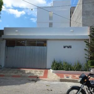 CASA PATIO EN ARRIENDO EN EL ACUEDUCTO