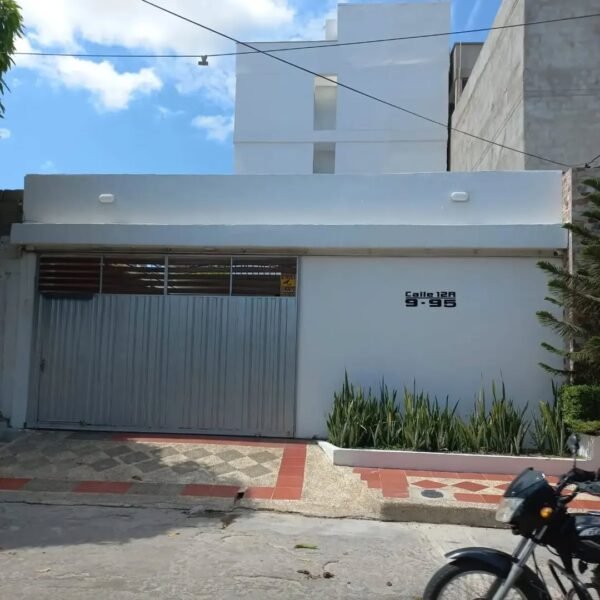 CASA PATIO EN ARRIENDO EN EL ACUEDUCTO