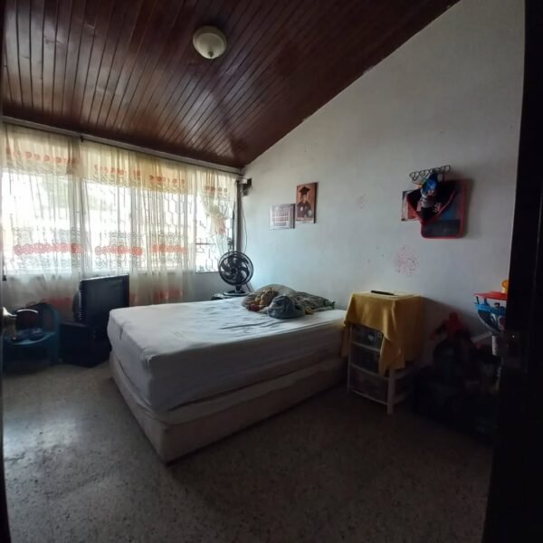 CASA EN VENTA EN CENTRO