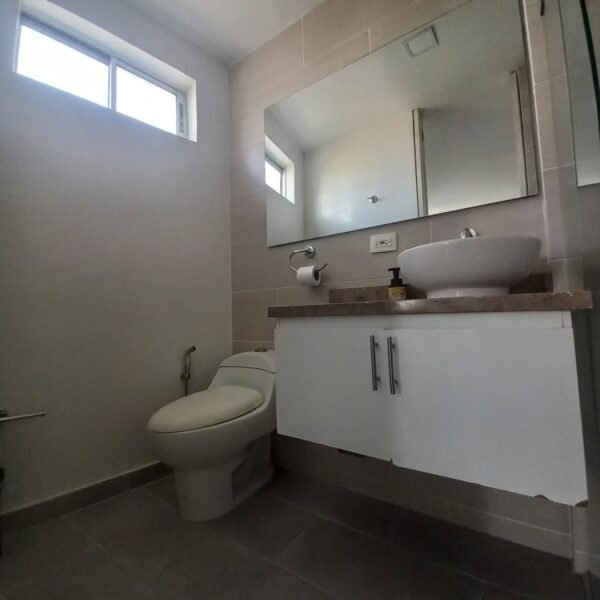 APARTAMENTO EN ARRIENDO EN EDIFICIO YOSU