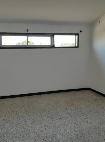 CASA EN ARRIENDO EN B. ARRIBA