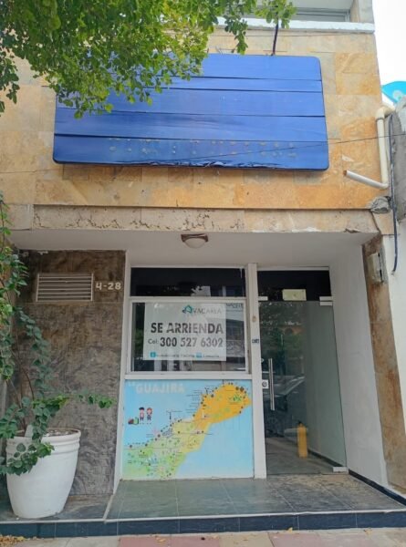 CASA EN VENTA EN B. ARRIBA