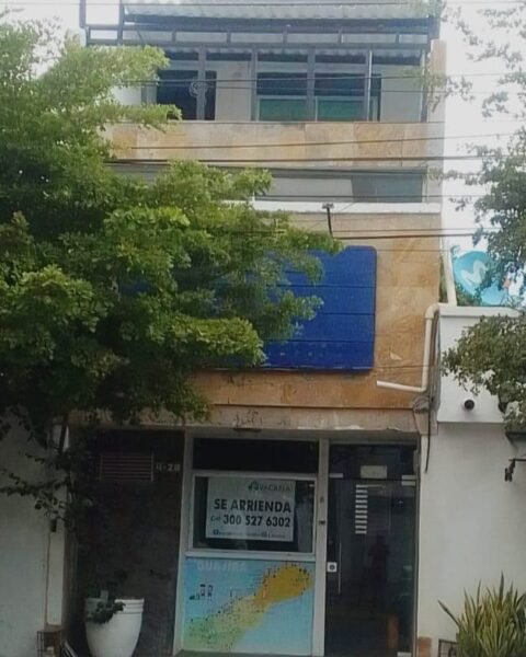 CASA EN ARRIENDO EN B. ARRIBA