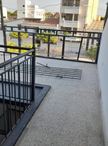 CASA EN ARRIENDO EN B. ARRIBA