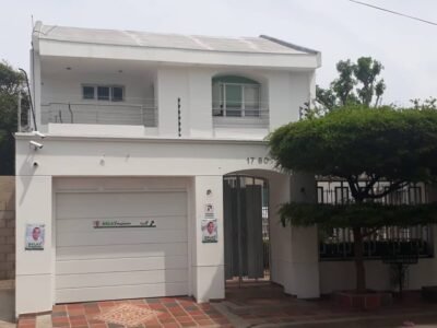 CASA EN VENTA EN JOSE ANTONIO GALAN