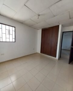 CASA EN VENTA EN URB. LAS MERCEDES