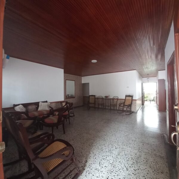 CASA EN VENTA EN JOSE ANTONIO GALAN