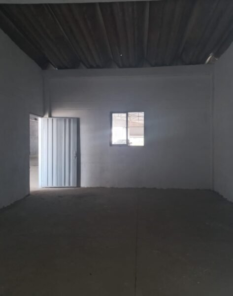 SE ARRIENDA BODEGA